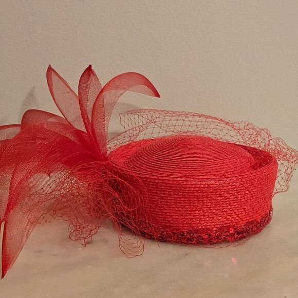 Vintage Red Pillbox Formal Bridal Hat with Mesh Derby Church - Picture 2 of 8
